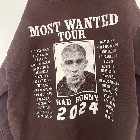 COPY - Bad Bunny Most Wanted Tour Hoodie - XL - Picture 4 of 5